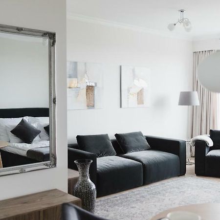 Luxlux Apartments Metro Slodowiec วอร์ซอ ภายนอก รูปภาพ